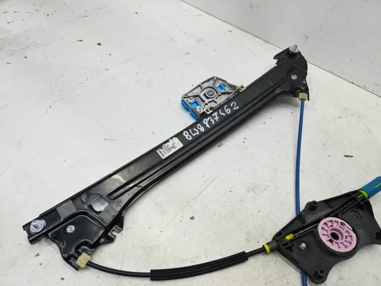 MECHANIZM PODNOŚNIK SZYBY PRAWY PRZÓD AUDI A5 8W SPORTBACK 8W8837462