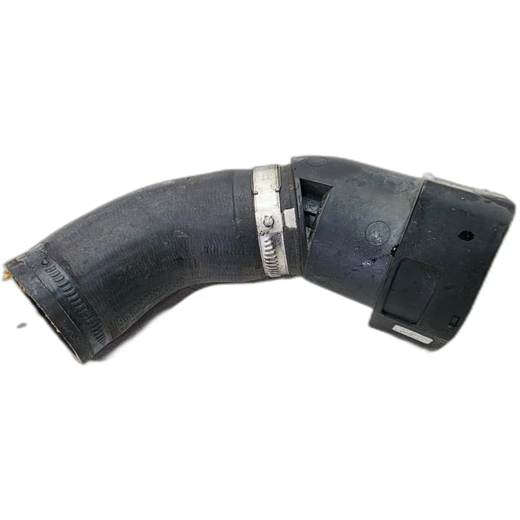 RURA TURBO INTERCOOLERA AUDI VOLKSWAGEN SEAT 2.0 TDI 04L131111Q 04L145828G