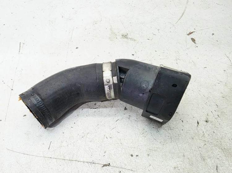 RURA TURBO INTERCOOLERA AUDI VOLKSWAGEN SEAT 2.0 TDI 04L131111Q 04L145828G