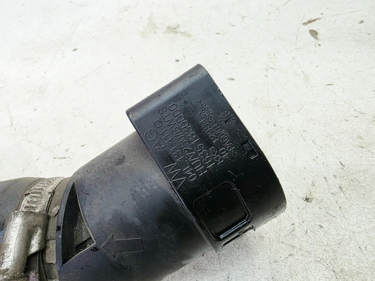 RURA TURBO INTERCOOLERA AUDI VOLKSWAGEN SEAT 2.0 TDI 04L131111Q 04L145828G