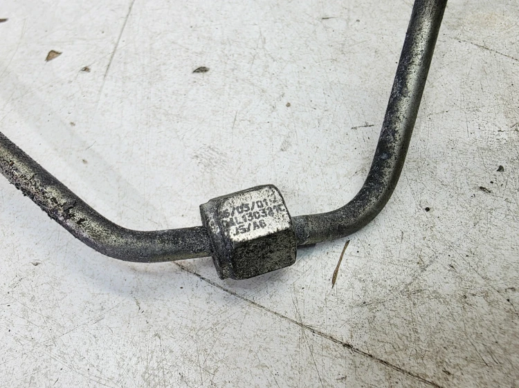 RURKA PRZEWÓD PALIWOWY CIŚNIENIOWY AUDI VOLKSWAGEN SEAT SKODA 04L130321C