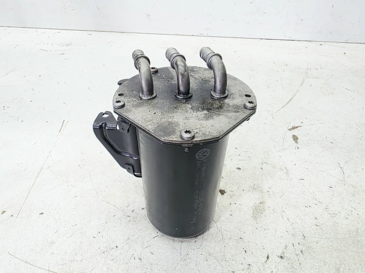 OBUDOWA FILTRA PALIWA AUDI VOLKSWAGEN SEAT SKODA 5Q0127399CD
