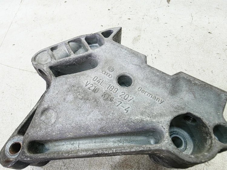 ŁAPA UCHWYT MOCOWANIE SILNIKA AUDI VOLKSWAGEN SEAT SKODA 04L199207