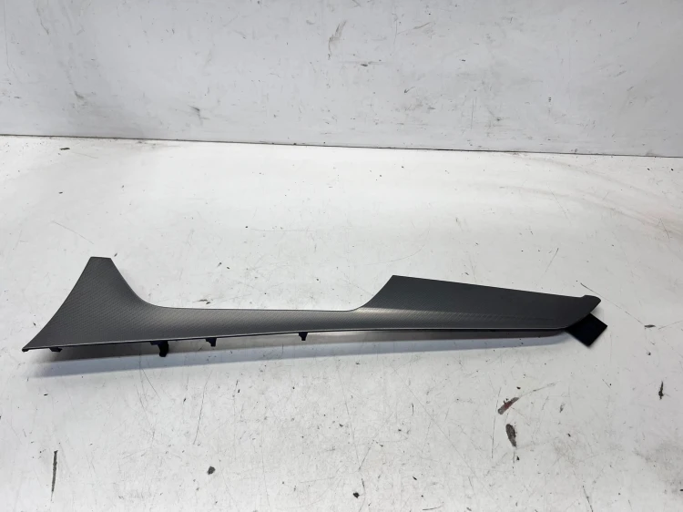 DEKOR LISTWA DRZWI PRAWY TYŁ AUDI A6 C8 4K5867420E 3LP