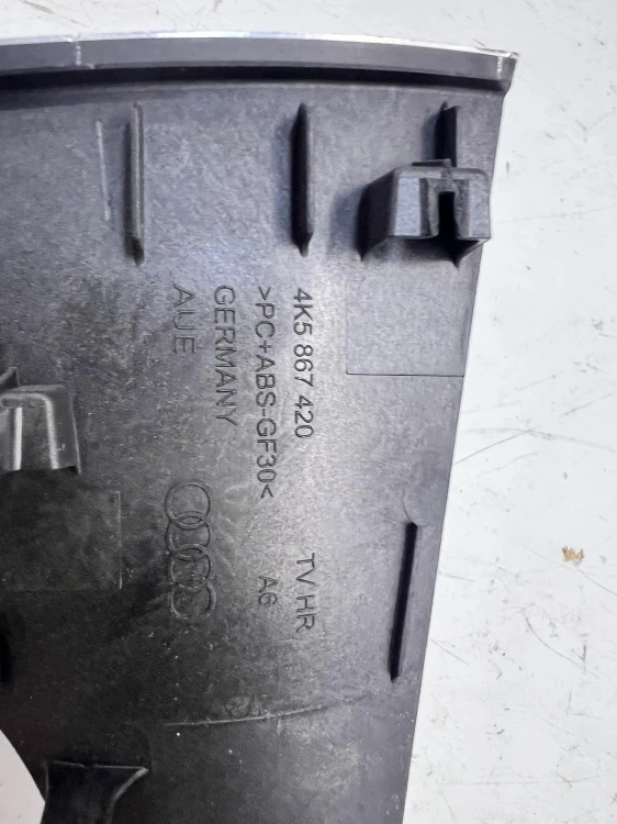 DEKOR LISTWA DRZWI PRAWY TYŁ AUDI A6 C8 4K5867420E 3LP