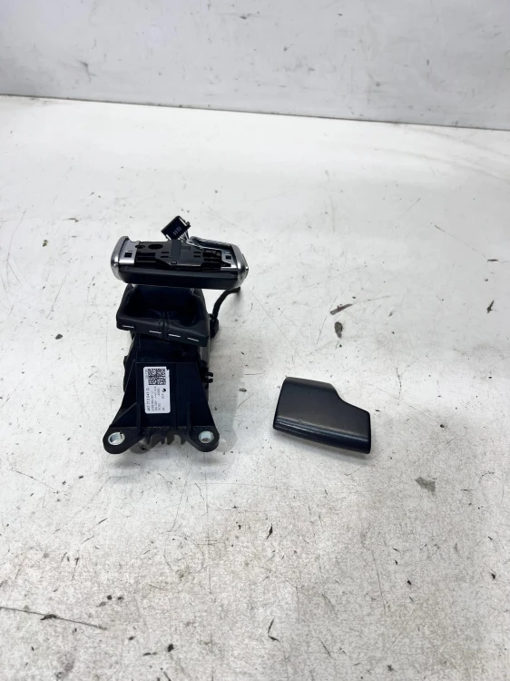 WYBIERAK BIEGÓW LEWAREK AUDI A6 C8 4K1713139B 4K1713041G
