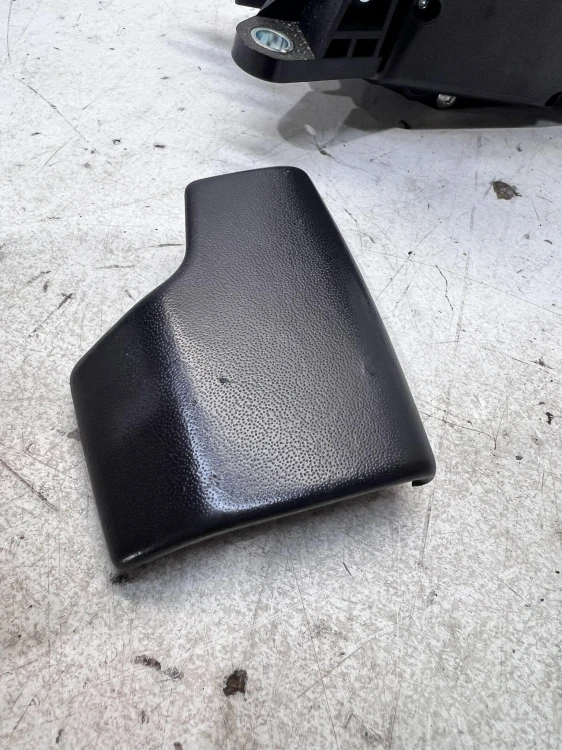 WYBIERAK BIEGÓW LEWAREK AUDI A6 C8 4K1713139B 4K1713041G