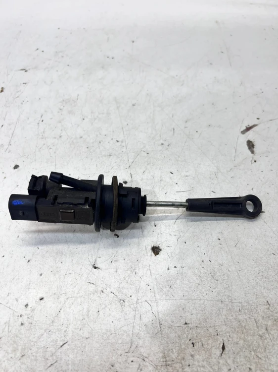POMPKA WYSPRZĘGLIK SPRZĘGŁA AUDI A4 B8 A5 8T Q5 8K1721401D