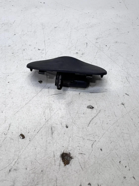 DYSZA SPRYSKIWACZA PRAWA AUDI A1 8X LIFT 8X0955988A