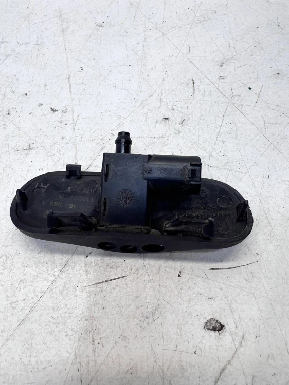 DYSZA SPRYSKIWACZA PRAWA AUDI A1 8X LIFT 8X0955988A