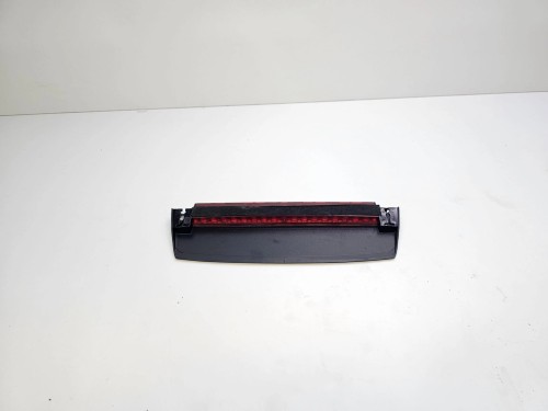 ŚWIATŁO STOP TRZECIE AUDI A4 B9 SEDAN 8W5945097