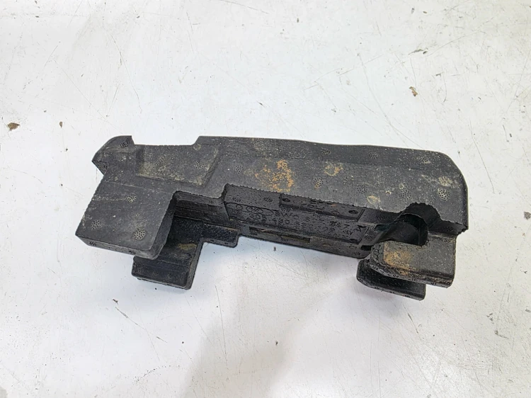 ABSORBER STYROPIAN ZDERZAKA PRZÓD AUDI A4 B9 8W0807247A