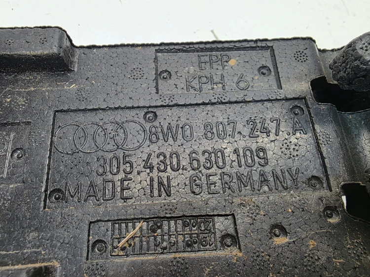 ABSORBER STYROPIAN ZDERZAKA PRZÓD AUDI A4 B9 8W0807247A
