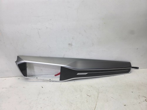 LISTWA DEKOR OSŁONA DESKI AUDI A6 C8 4K1857200G EUROPA