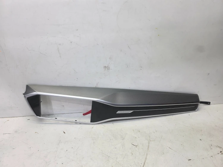 LISTWA DEKOR OSŁONA DESKI AUDI A6 C8 4K1857200G EUROPA