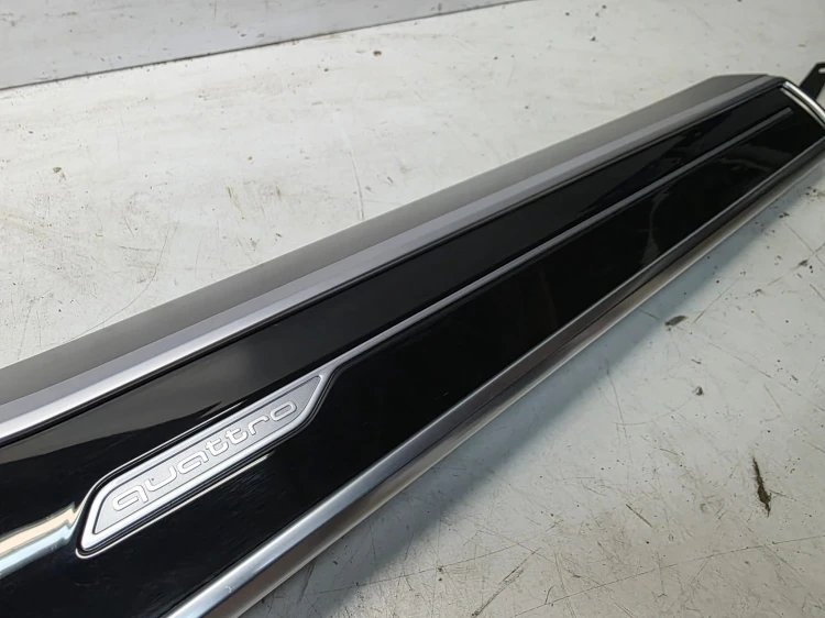 LISTWA DEKOR OSŁONA DESKI AUDI A6 C8 4K1857200G EUROPA
