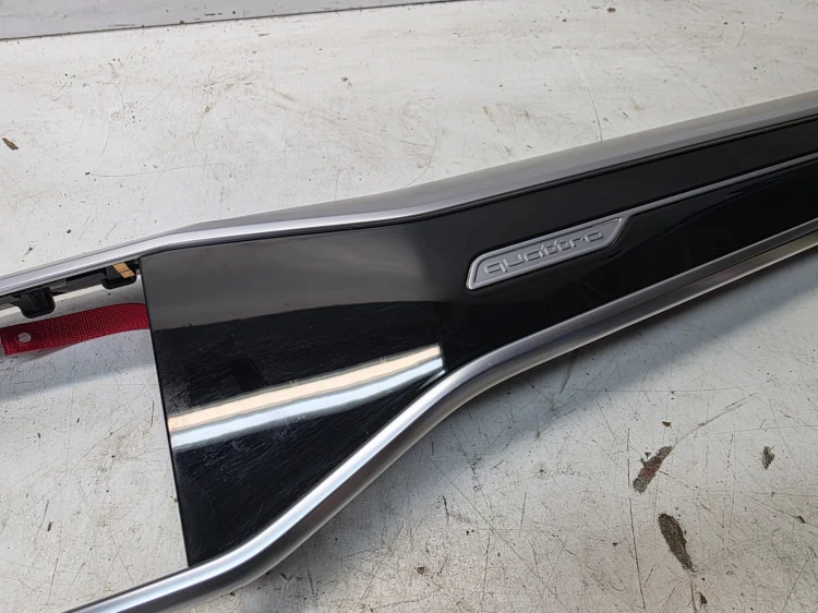 LISTWA DEKOR OSŁONA DESKI AUDI A6 C8 4K1857200G EUROPA