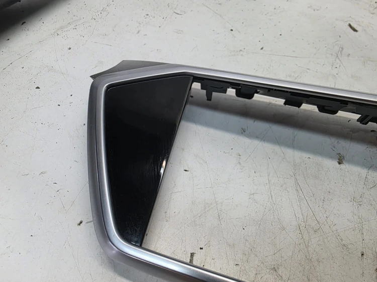 LISTWA DEKOR OSŁONA DESKI AUDI A6 C8 4K1857200G EUROPA