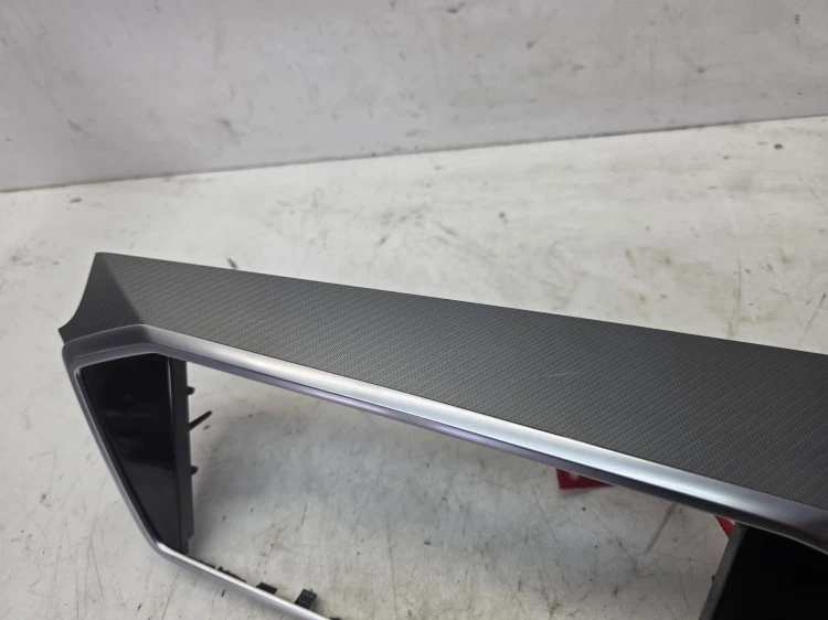 LISTWA DEKOR OSŁONA DESKI AUDI A6 C8 4K1857200G EUROPA