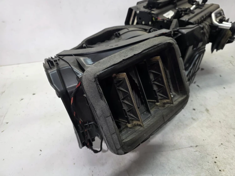NAGRZEWNICA KOMPLETNA AUDI A6 C8 A7 4K 4K1820005S
