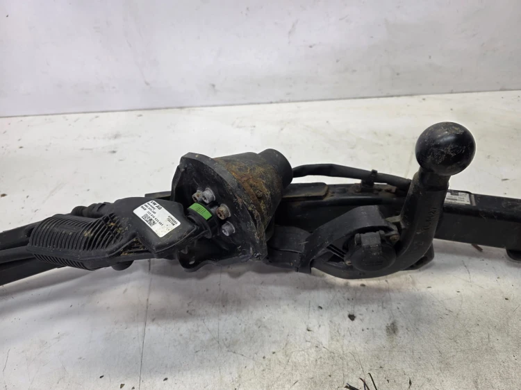 HAK HOLOWNICZY SKŁADANY WESTFAILA + MODUŁ AUDI A4 B9 8W0800491M KOMPLET