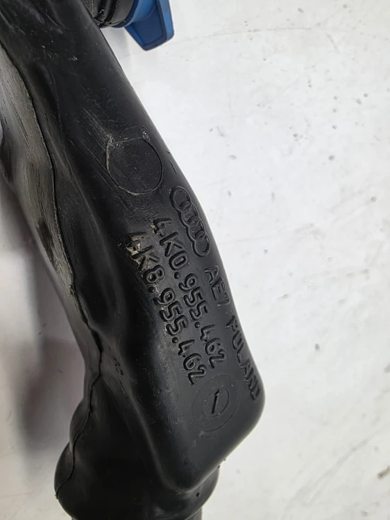 WLEW PŁYNU DO SPRYSKIWACZY AUDI A6 C8 4K0955462