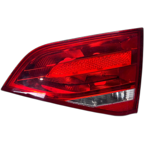 LAMPA PRAWY TYŁ W KLAPE AUDI A4 B8 SEDA 8K5945094D 1/26