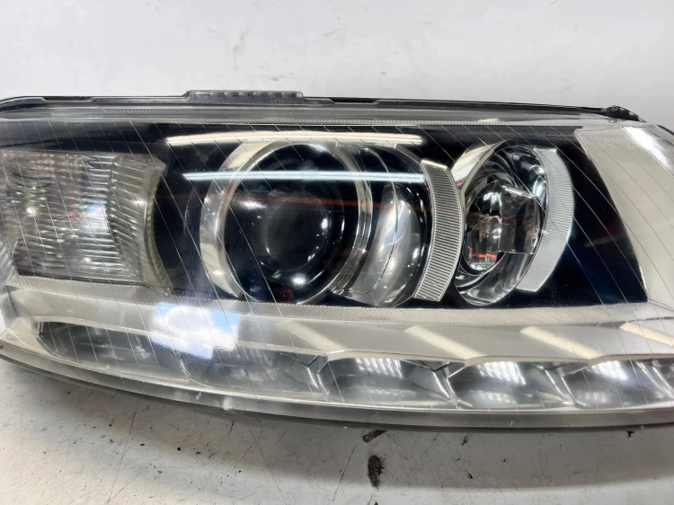 REFLEKTOR LAMPA PRAWY PRZÓD AUDI A6 C6 LIFT BI-XENON 4F0941004DH 25/26
