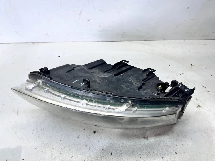 REFLEKTOR LAMPA PRAWY PRZÓD AUDI A6 C6 LIFT BI-XENON 4F0941004DH 25/26