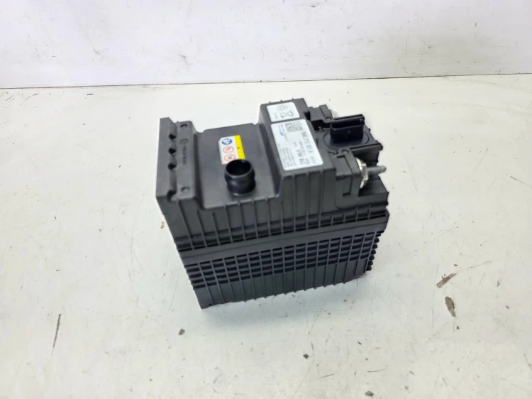 DODATKOWY AKUMULATOR AUDI A6 C8 A7 4K A4 B9 A5 8W0915101A