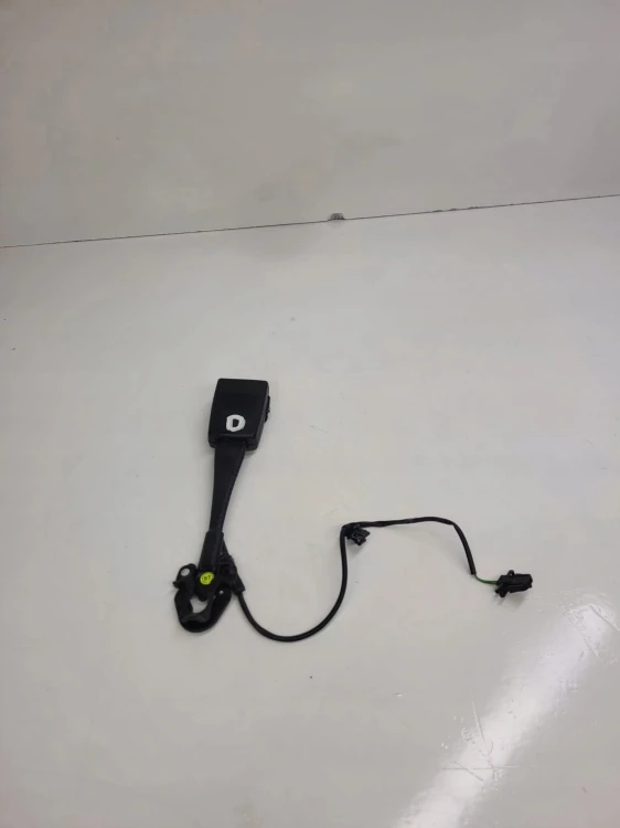 ZAPINKA PASA CZUJNIK A4 B8 A5 8T 8K0857755D