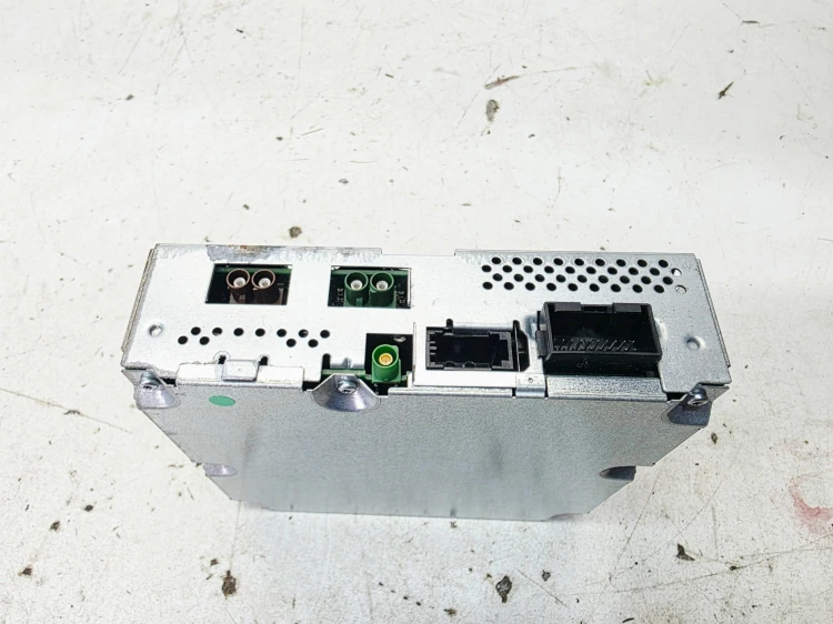 ODIORNIK TV TUNER TV AUDI A6 C6 A8 D3 Q7 4L A4 B8 A5 4F0919129B