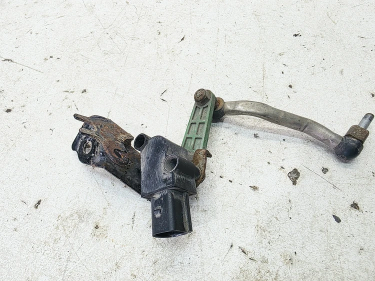 CZUJNIK POZIOMOWANIA ŚWIATEŁ LEWY AUDI A4 B8 A5 8T 8K0941285N 8K0907503