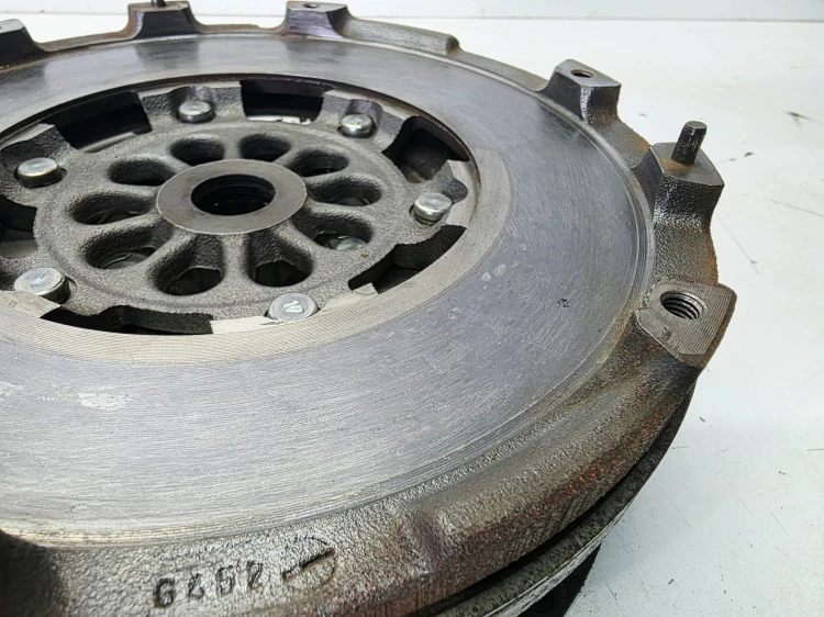 KOŁO DWUMASOWE SPRZĘGŁO AUDI A4 B9 A5 8W 2.0 TDI 0CX105266 16/26
