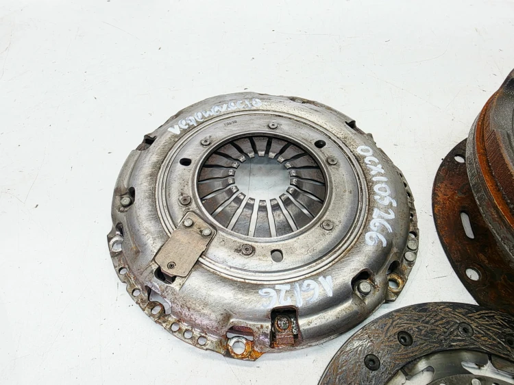 KOŁO DWUMASOWE SPRZĘGŁO AUDI A4 B9 A5 8W 2.0 TDI 0CX105266 16/26