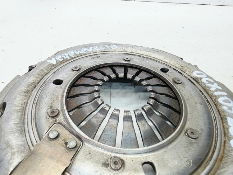 KOŁO DWUMASOWE SPRZĘGŁO AUDI A4 B9 A5 8W 2.0 TDI 0CX105266 16/26
