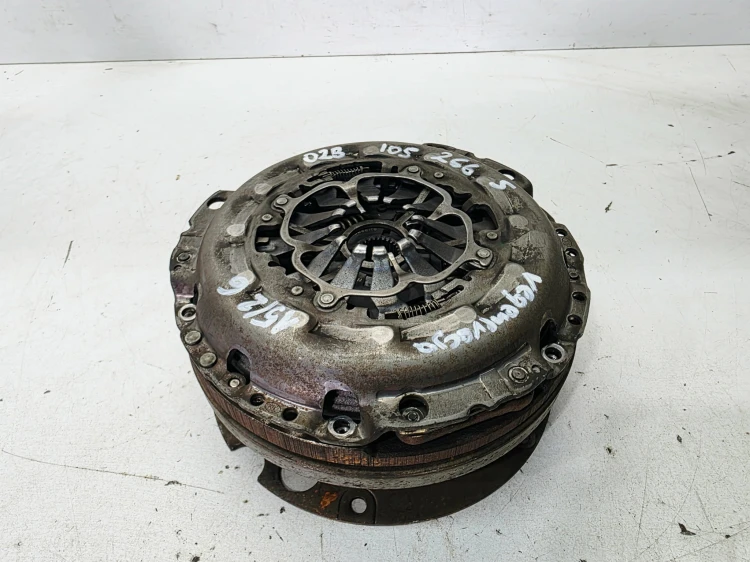 KOŁO DWUMASOWE SPRZĘGŁO AUDI A4 B8 A5 2.0 TDI 2.0 TFSI 0B2105266S 15/26