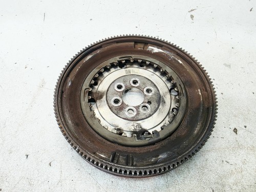 KOŁO DWUMASOWE DWUMAS AUDI VOLKSWAGEN SEAT SKODA 1.6 TDI 03L105266DP