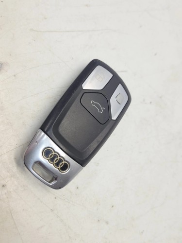 KLUCZYK PILOT KEYLESS AUDI Q5 FY A4 B9 A5 8W Q7 4M 4M0959754T 1/26