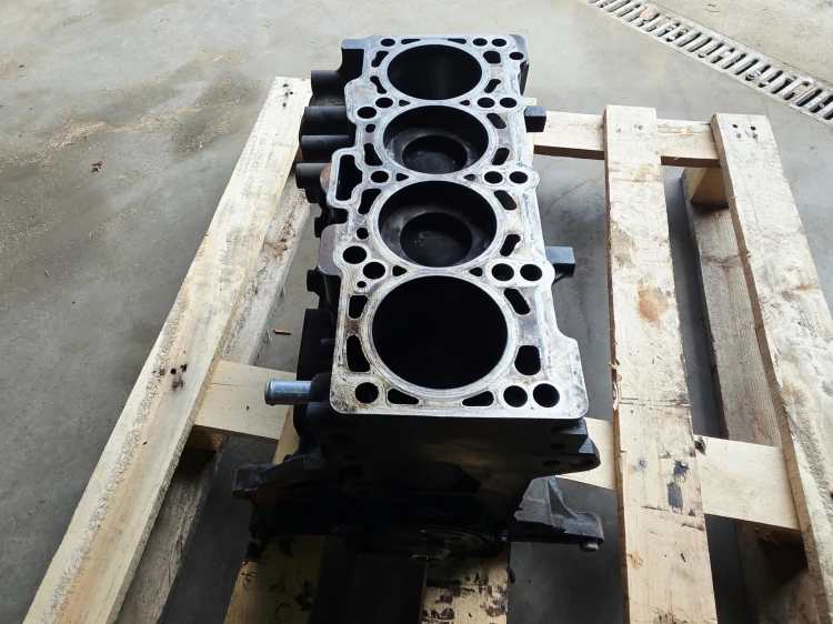 BLOK DÓŁ SILNIKA WAŁ AUDI A4 B8 A5 8T Q5 8R A6 2.0 TDI CAH 03L021AB 19/26