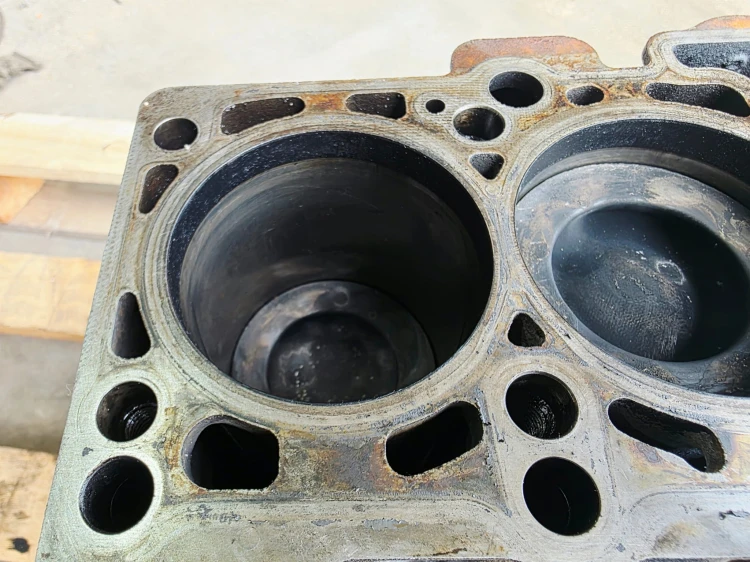 BLOK DÓŁ SILNIKA WAŁ AUDI A4 B8 A5 8T Q5 8R A6 2.0 TDI CAH 03L021AB 19/26