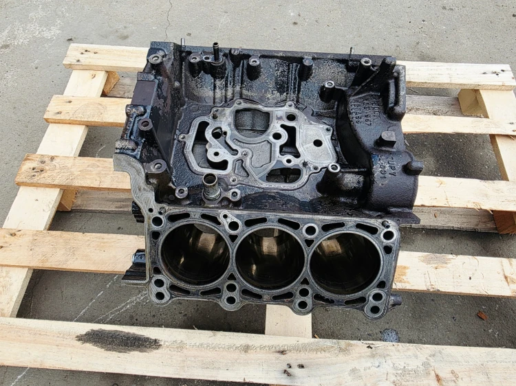 BLOK SILNIKA AUDI A6 C6 A8 D3 3.0 TDI ASB 059103023C 17/26