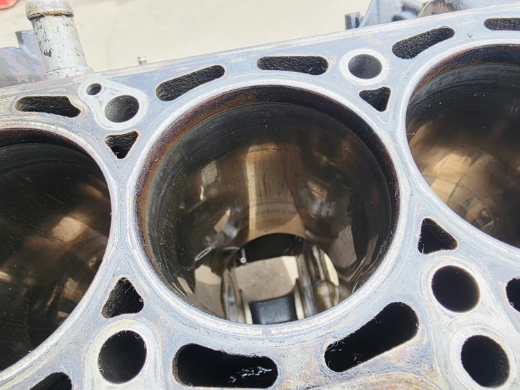 BLOK SILNIKA AUDI A6 C6 A8 D3 3.0 TDI ASB 059103023C 17/26