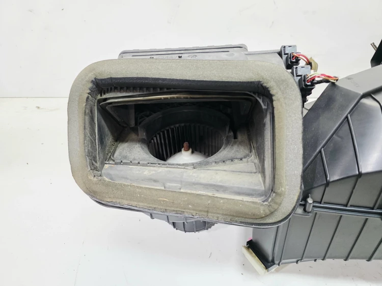 NAGRZEWNICA KOMPLETNA AUDI A4 B8 A5 8T Q5 8R LIFT 8T1820005A