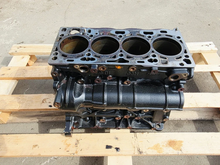 BLOK SILNIKA AUDI A3 8V VOLKSWAGEN SEAT SKODA 2.0 TDI CUN 03N023A 16/26