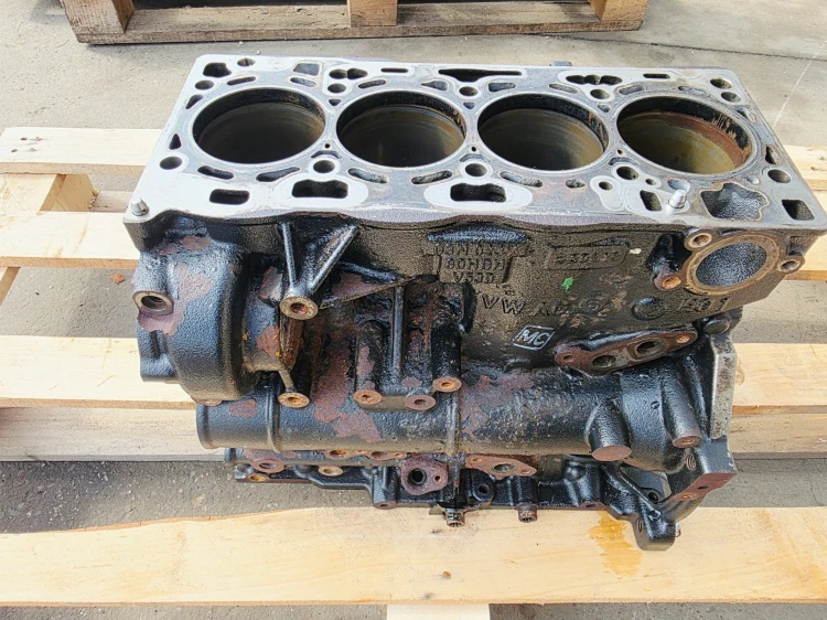 BLOK SILNIKA AUDI A3 8V VOLKSWAGEN SEAT SKODA 2.0 TDI CUN 03N023A 16/26
