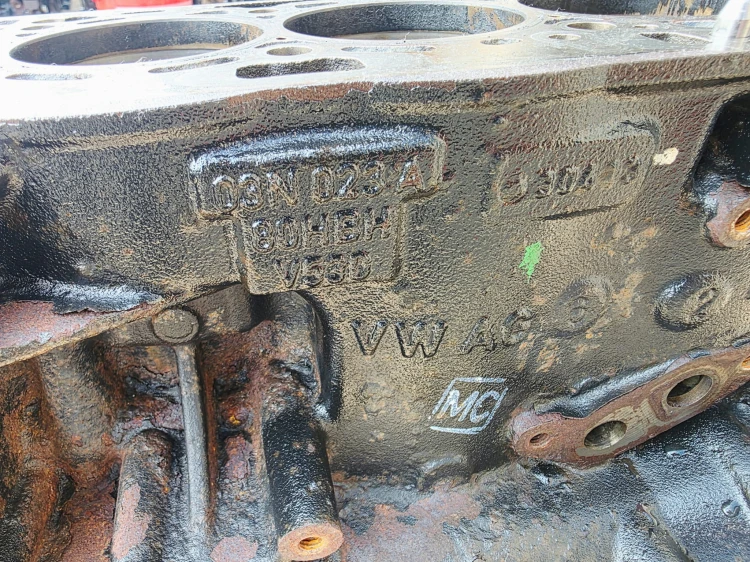 BLOK SILNIKA AUDI A3 8V VOLKSWAGEN SEAT SKODA 2.0 TDI CUN 03N023A 16/26