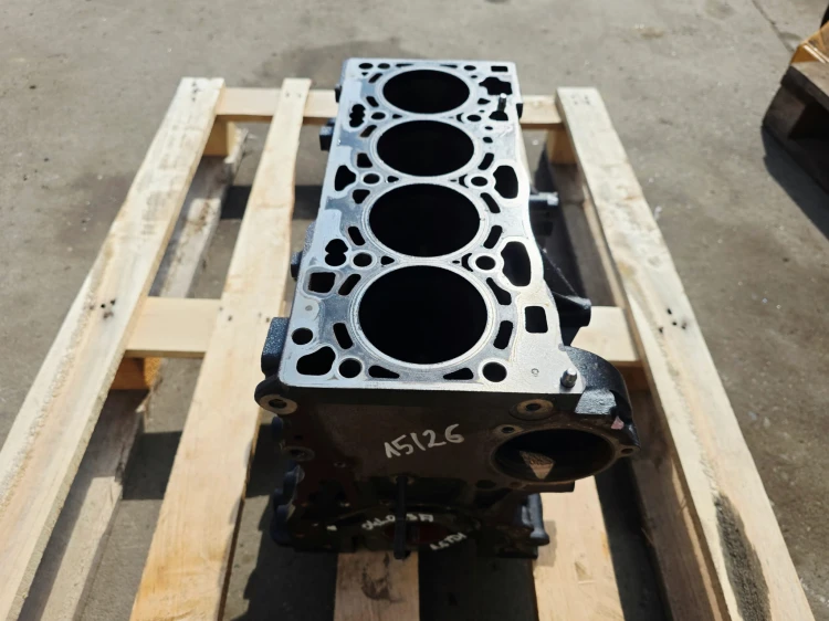 BLOK SILNIKA AUDI A3 8V VOLKSWAGEN SEAT SKODA 1.6 TDI 04L023A 15/26