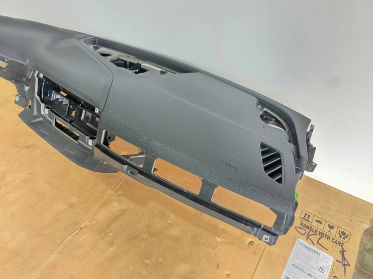 DESKA KOKPIT KONSOLA AUDI A4 B9 8W1857001K EUROPA