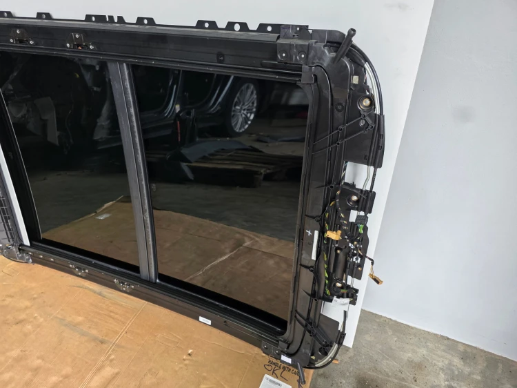 SZYBERDACH PANORAMA KOMPLET AUDI Q7 4M 4M0877041A 5L9 S-LINE